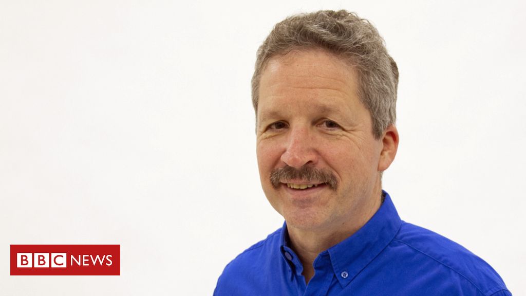 The boss who rescued 300 Syrian refugees