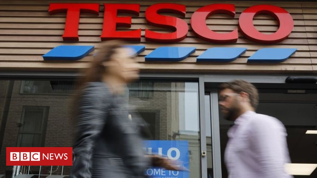 Coronavirus: Tesco tells people to visit stores to get food